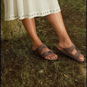 Birkenstock oiled leather sandals